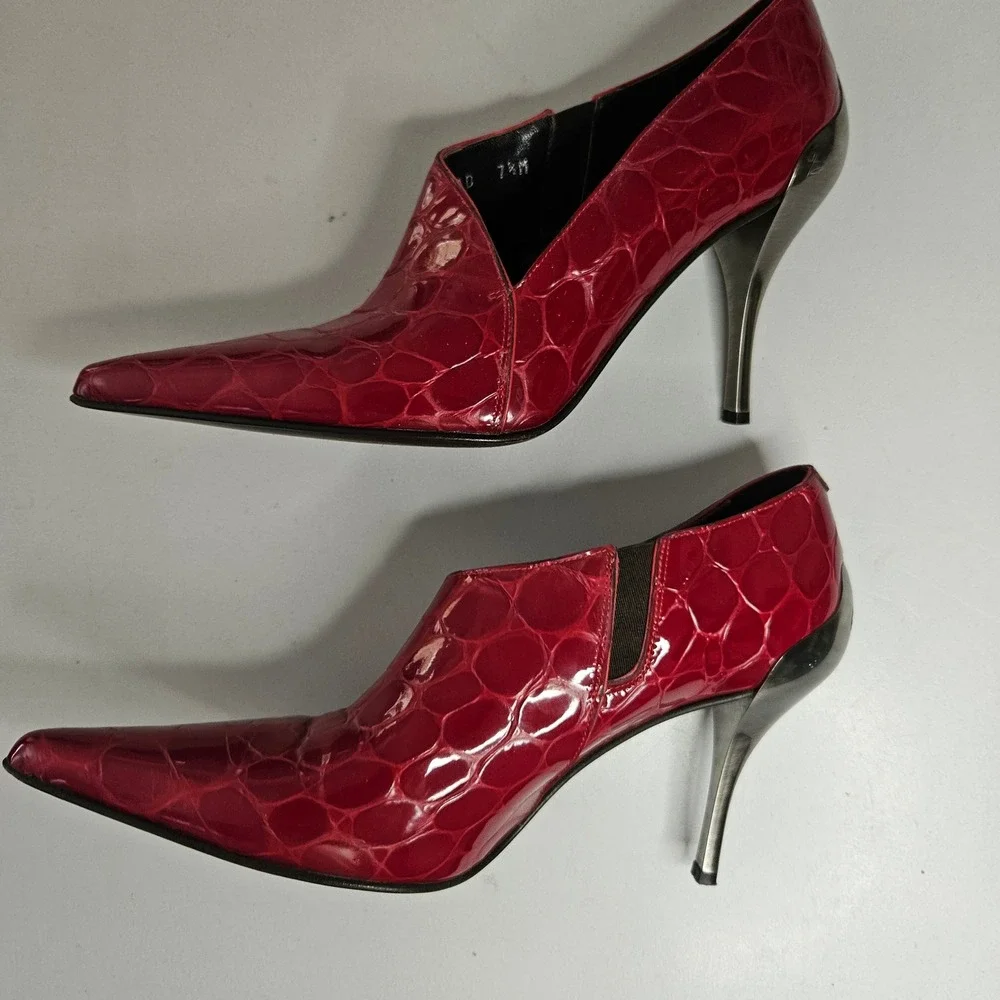 Donald J Pliner Chad Red Croc Patent Leather Pointed Toe Pump Metallic Heel 7.5M
